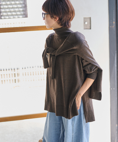JOURNAL STANDARD relume(ジャーナルスタンダード レリューム)の「《追加3 / 一部WEB限定》BiellaYarnワイドタートルネック(ニット/セーター・レディース・ブラウン/ライトグレー/レッド/チャコールグレー/ライトブルー・FREE)」の1枚目の写真