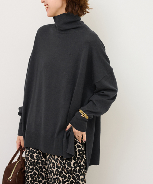 JOURNAL STANDARD relume(ジャーナルスタンダード レリューム)の「《追加3 / 一部WEB限定》BiellaYarnワイドタートルネック(ニット/セーター・レディース・ブラウン/ライトグレー/レッド/チャコールグレー/ライトブルー・FREE)」の2枚目の写真