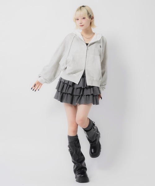 17HR(セブンティーンアワーズ)の「【ユニセックス】ヴィンテージライクダブルジップパーカー(パーカー・レディース・グレー/ブラック・FREE)」の4枚目の写真