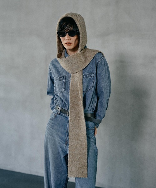 LEPSIM（レプシィム）の「フードストール　604774（ストール/ショール・レディース・ベージュ/チャコールグレー・ONE SIZE）」の4枚目の写真