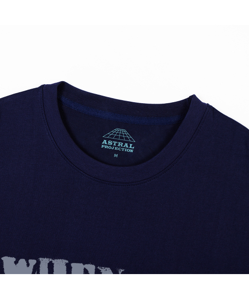 ASTRAL PROJECTION(アストラルプロジェクション)の「ローズオーバーサイズロングスリーブTシャツ_ネイビー(Tシャツ/カットソー・メンズ・その他・LARGE/MEDIUM/X-LARGE/XX-LARGE)」の3枚目の写真