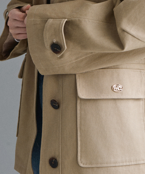 SLOWLOLLI(スローローリ)の「Metal emblem half trench coat(トレンチコート・レディース・Beige/ネイビー・FREE)」の5枚目の写真