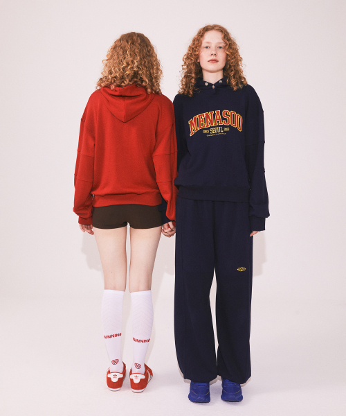 MENASOO（ミナス）の「MNS Seoul Hoodie_Red（パーカー・レディース・レッド・F）」の11枚目の写真