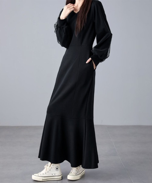 セール】Vネックフレアロングワンピース（ワンピース）｜ONEP STAR