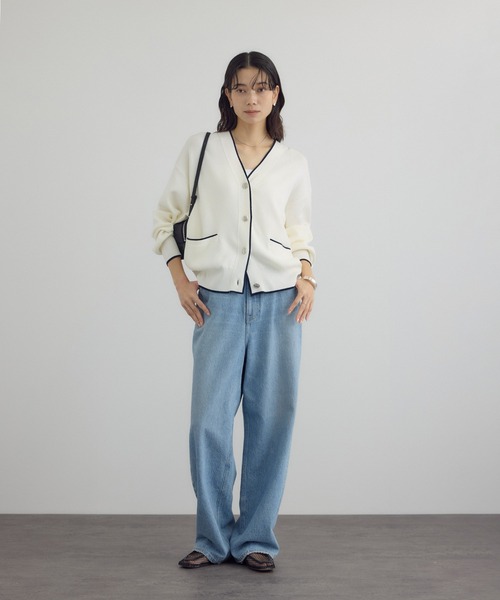 SALON adam et rope'（サロン アダム エ ロペ）の「【WEB限定】メタルボタンスウェットライクラインカーディガン 3[新色追加]（カーディガン/ボレロ・レディース・オフホワイト/サックスブルー/ブルー系その他/ベージュ系その他・FREE）」の20枚目の写真