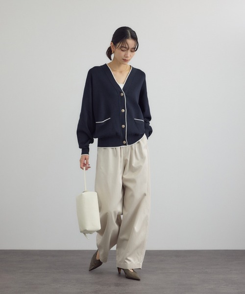 SALON adam et rope'（サロン アダム エ ロペ）の「【WEB限定】メタルボタンスウェットライクラインカーディガン 3[新色追加]（カーディガン/ボレロ・レディース・オフホワイト/サックスブルー/ブルー系その他/ベージュ系その他・FREE）」の12枚目の写真