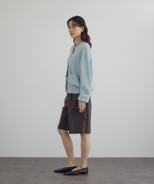 SALON adam et rope'（サロン アダム エ ロペ）の「【WEB限定】メタルボタンスウェットライクラインカーディガン 3[新色追加]（カーディガン/ボレロ・レディース・オフホワイト/サックスブルー/ブルー系その他/ベージュ系その他・FREE）」の13枚目の写真