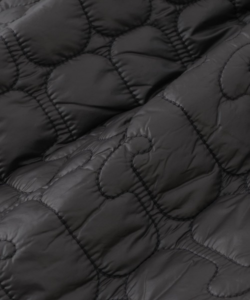 GANNI（ガニー）の「【GANNI(ガニー)】Shiny Quilt Midi Jacket w. Flare（ステンカラーコート・レディース・カーキ/ブラック・M）」の16枚目の写真