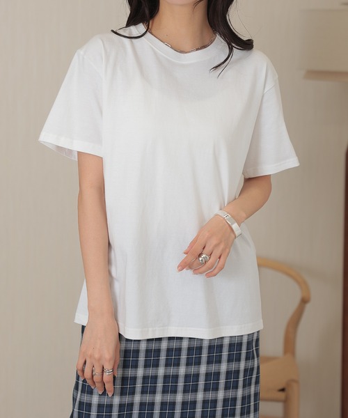 DAYRA（デイラ）の「コットン クルーネック ベーシック 半袖 Tシャツ（Tシャツ/カットソー・レディース・ダークグレー/グレー/ブラウン/ネイビー/ベージュ/ブラック/ホワイト・M/XL）」の2枚目の写真
