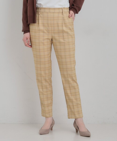 SHOO・LA・RUE（シューラルー）の「【洗濯機可/S-LL】すっきり上品に ベーシックテーパードパンツ（その他パンツ・レディース・チャコールグレー/ベージュ系1/グレー系1/アイボリー・01/02/03/04）」の9枚目の写真