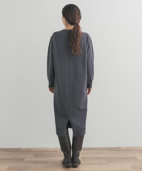 URBAN RESEARCH DOORS(アーバンリサーチドアーズ)の「バイカラーKNITワンピース(ワンピース・レディース・チャコールグレー/ブラック・FREE)」の17枚目の写真