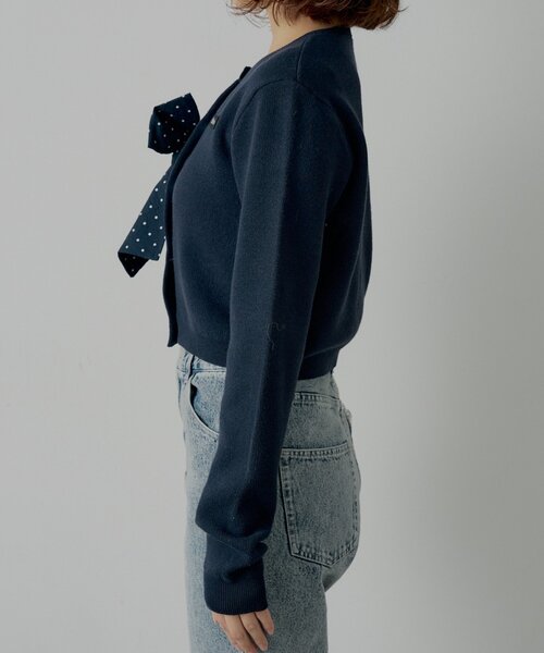 Chico（チコ）の「【セットアップ対応】リボンコンパクトニットカーディガン（カーディガン/ボレロ・レディース・ホワイト系その他2/ブルー系その他2/ピンク/ネイビー/グレー/ブラック系その他2/アイボリー・FREE）」の14枚目の写真