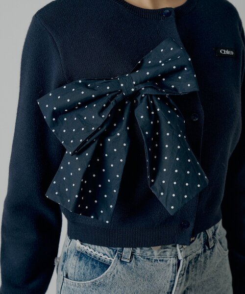 Chico（チコ）の「【セットアップ対応】リボンコンパクトニットカーディガン（カーディガン/ボレロ・レディース・ホワイト系その他2/ブルー系その他2/ピンク/ネイビー/グレー/ブラック系その他2/アイボリー・FREE）」の18枚目の写真