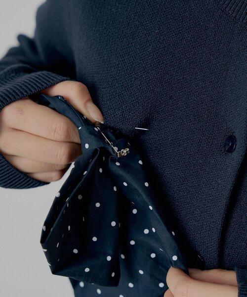 Chico（チコ）の「【セットアップ対応】リボンコンパクトニットカーディガン（カーディガン/ボレロ・レディース・ホワイト系その他2/ブルー系その他2/ピンク/ネイビー/グレー/ブラック系その他2/アイボリー・FREE）」の19枚目の写真