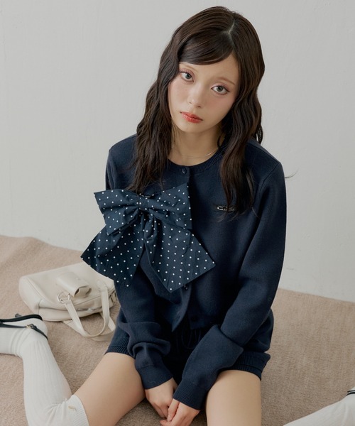 Chico（チコ）の「【セットアップ対応】リボンコンパクトニットカーディガン（カーディガン/ボレロ・レディース・ホワイト系その他2/ブルー系その他2/ピンク/ネイビー/グレー/ブラック系その他2/アイボリー・FREE）」の11枚目の写真