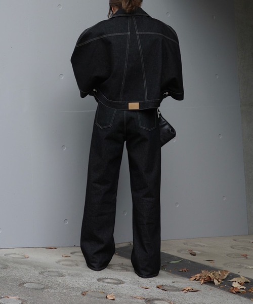 WILLFULLY(ウィルフリー)の「lace embellished hem straight denim PT(デニムパンツ・レディース・ブラック/ライトブルー・S/M)」の12枚目の写真
