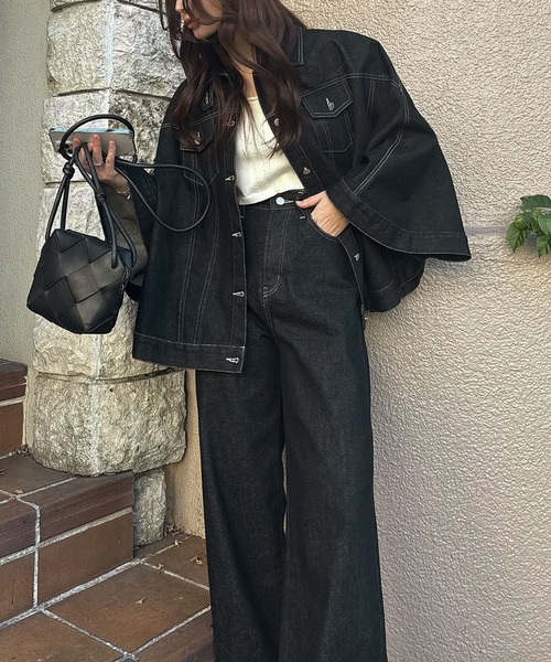 WILLFULLY(ウィルフリー)の「lace embellished hem straight denim PT(デニムパンツ・レディース・ブラック/ライトブルー・S/M)」の8枚目の写真