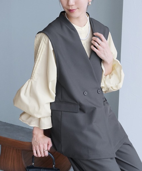 reca（レカ）の「ノーカラーベスト（スーツベスト・レディース・ブラック/ベージュ/グレー・LL/L/M/S）」の8枚目の写真