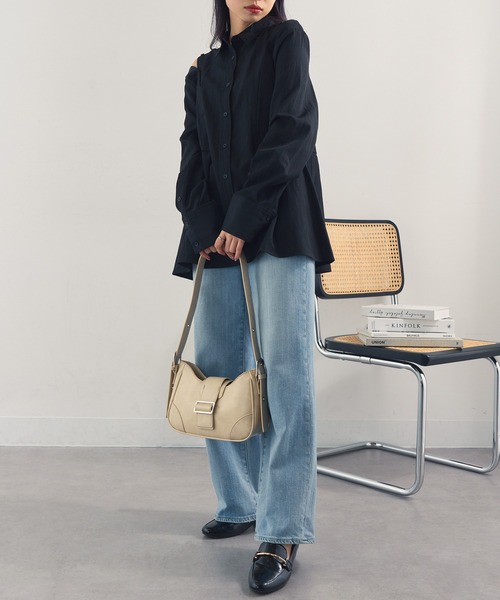 MAGASIN DE MODE Onjna(マガジンデモードオンジェナ )の「【MAGASIN DE MODE Onjna】ハーフムーンベルトバッグ SNBD(ショルダーバッグ・レディース・ブラウン/レッド/アイボリー/ブラック・FREE)」の10枚目の写真