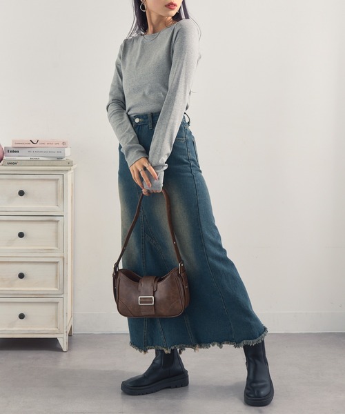 MAGASIN DE MODE Onjna(マガジンデモードオンジェナ )の「【MAGASIN DE MODE Onjna】ハーフムーンベルトバッグ SNBD(ショルダーバッグ・レディース・ブラウン/レッド/アイボリー/ブラック・FREE)」の22枚目の写真