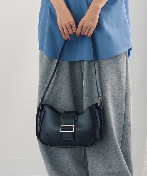 MAGASIN DE MODE Onjna(マガジンデモードオンジェナ )の「【MAGASIN DE MODE Onjna】ハーフムーンベルトバッグ SNBD(ショルダーバッグ・レディース・ブラウン/レッド/アイボリー/ブラック・FREE)」の13枚目の写真