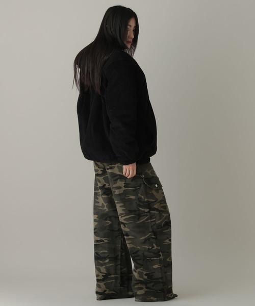 SOME PLACE(サムプレイス)の「【UNISEX】SOME PLACE/コーデュロイダウンジャケット(ダウンジャケット/コート・レディース・ブラック/アイボリー・FREE)」の4枚目の写真