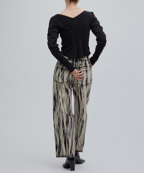 Ameri（アメリ）の「DENIM LIKE BALLOON SLEEVE CUT TOP（Tシャツ