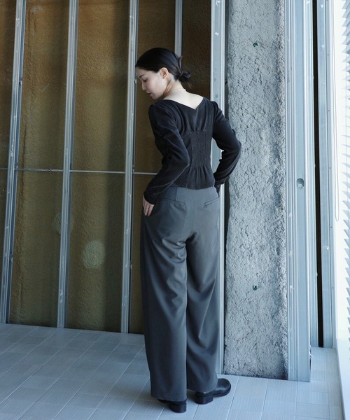 Ameri（アメリ）の「DENIM LIKE BALLOON SLEEVE CUT TOP（Tシャツ