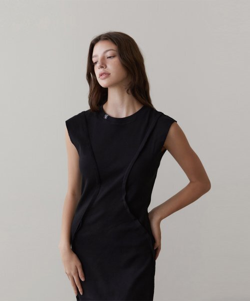 REVOIRSIS(ルヴォアシス)の「RVIS cutting maxi dresses black(ワンピース・レディース・その他・FREE)」の2枚目の写真