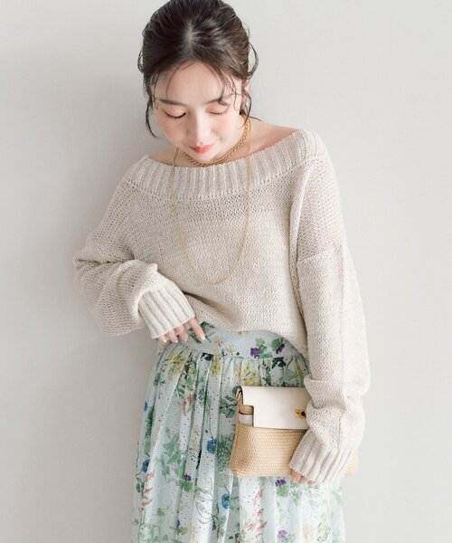 La boutique BonBon（ラブティックボンボン）の「【今すぐお届け！・着回し力抜群】テープヤーンラメクロップドニット（ニット/セーター・レディース・ライトベージュ/ライトグレー/ピンク・FREE）」の3枚目の写真