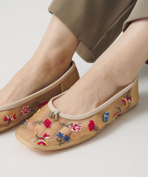 BEAUTY&YOUTH UNITED ARROWS（ビューティーアンドユースユナイテッドアローズ）の「チュール フラワー エンブロイダリー バレエシューズ（バレエシューズ・レディース・ブラック/ナチュラル・36/36h/37/37h）」の9枚目の写真