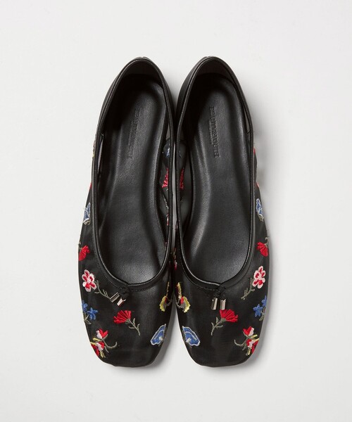 BEAUTY&YOUTH UNITED ARROWS（ビューティーアンドユースユナイテッドアローズ）の「チュール フラワー エンブロイダリー バレエシューズ（バレエシューズ・レディース・ブラック/ナチュラル・36/36h/37/37h）」の5枚目の写真