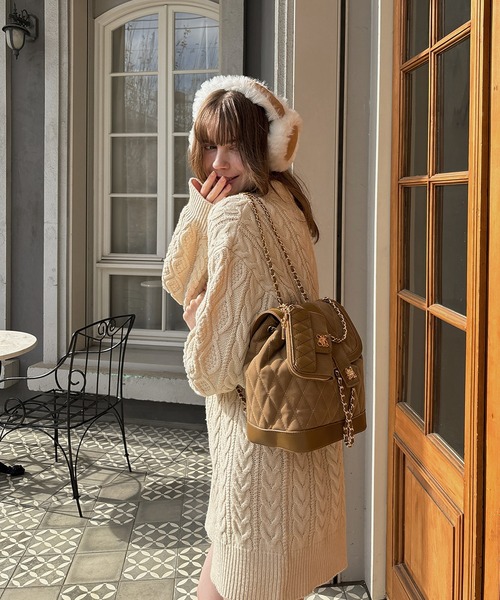 20日まで限定価格✨新品未使用✨UGG✨✨キルティングリュック✨男女併用 mytwilight キルティング チェーン リュック（バックパック/リュック