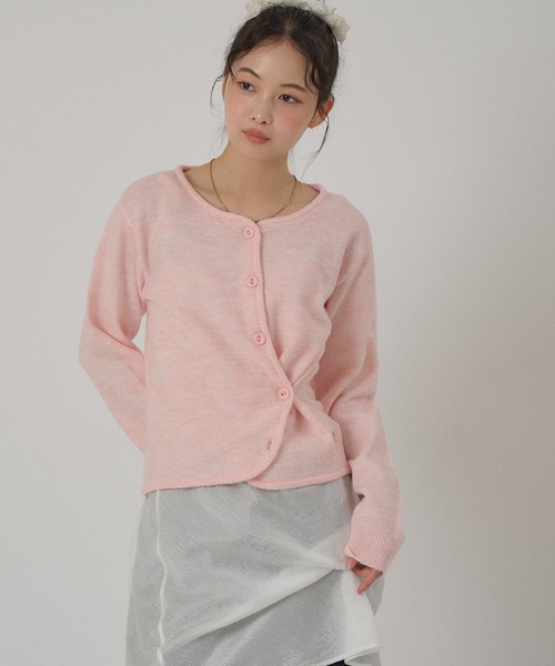 MUHET(ミュエータ)の「offset button 2 way knit cardigan / オフセットボタン2WAYニットカーディガン(カーディガン/ボレロ・レディース・グレー/ピンク/ベージュ・FREE)」の5枚目の写真