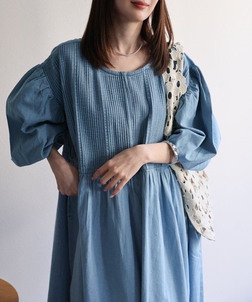 sakishimatokyo（サキシマトーキョー）の「【India Fabric】インド綿ピンタックギャザーワンピース/インドデニム/インドコットン（ワンピース・レディース・ライトブルー/ダークブルー/ブルー・MEDIUM/LARGE）」の13枚目の写真