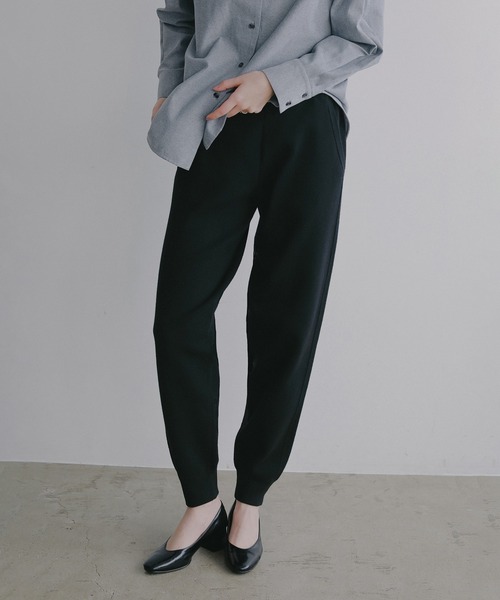 MANOF(マノフ)の「LINE KNIT JOGGER PANTS(その他パンツ・レディース・ブラック/ベージュ/ホワイト・S/M)」の10枚目の写真