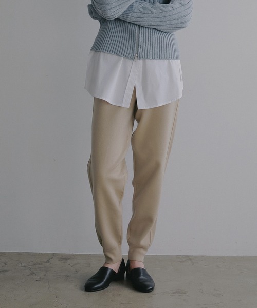 MANOF(マノフ)の「LINE KNIT JOGGER PANTS(その他パンツ・レディース・ブラック/ベージュ/ホワイト・S/M)」の21枚目の写真