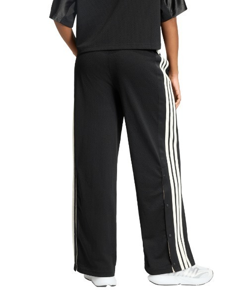 adidas（アディダス）の「アディダス adidas スタジアム メッシュ パンツ（その他パンツ・レディース・ブラック・S/M/L）」の2枚目の写真