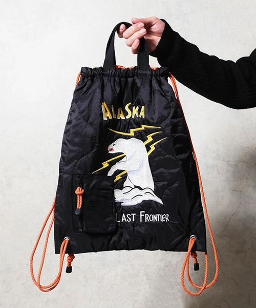 HOUSTON(ヒューストン)の「HOUSTON ヒューストン ALASKA MAP EMB QUILT 2WAY BAG アラスカ 白熊 ベトジャン 地図 刺繍 キルティング ナップサック トートバッグ(バックパック/リュック・メンズ・その他1/ブラック系/オリーブドラブ/その他/オリーブ系/ブラック・FREE)」の8枚目の写真
