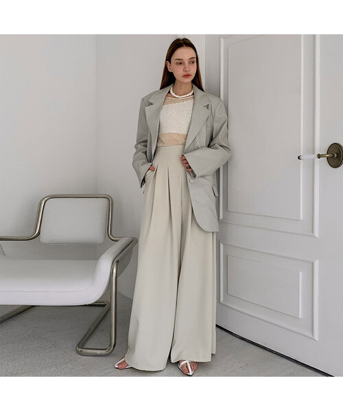 VASCARA(バスカラ)の「ツータックワイドスラックス(3色)(スラックス・レディース・スカイブルー/ベージュ/ブラック・SMALL/MEDIUM/LARGE)」の3枚目の写真