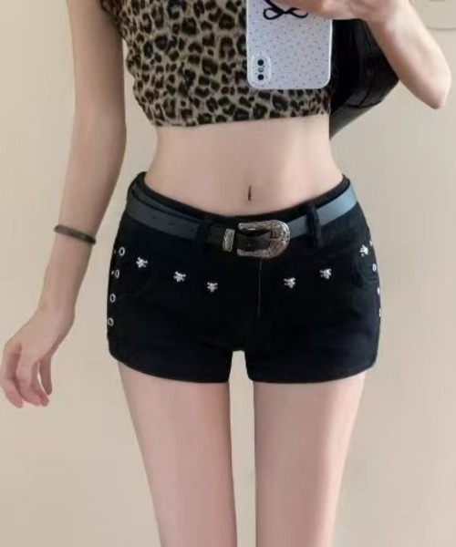 おしゃれスタ（オシャレスタ）の「スタッズ付き ハイウエストショートパンツ（その他パンツ・レディース・ブラック・S/M/L/XL）」の4枚目の写真