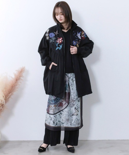 iS ScoLar(イズスカラー)の「561206:リボン×花刺繍ドルマンスリーブブルゾン(ブルゾン・レディース・ピンク/ブラック/カーキ・M)」の4枚目の写真