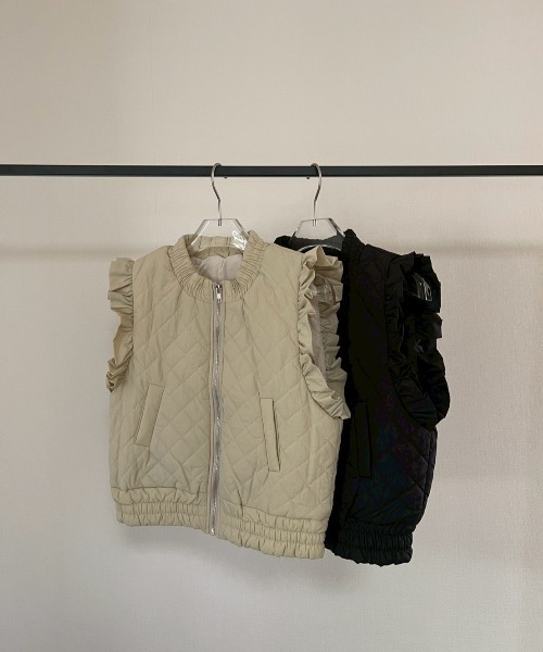 AMAIL(アマイル)の「Feminine Frill Vest(ベスト・レディース・ベージュ/ブラック・FREE)」の13枚目の写真