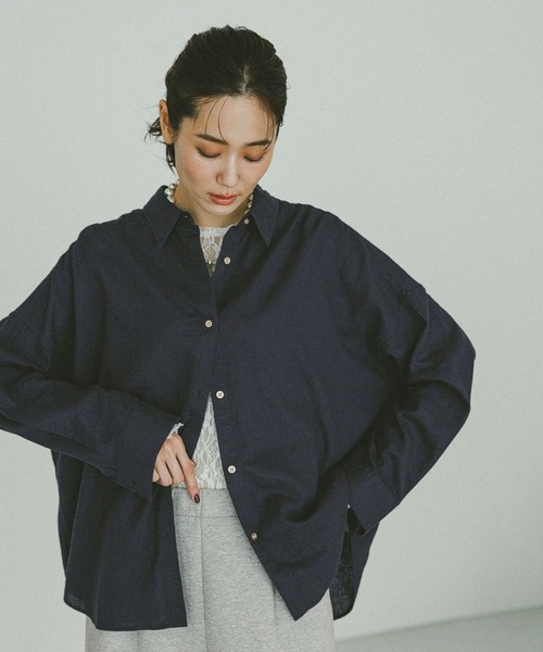 GLOBAL WORK（グローバルワーク）の「フレンチリネンシャツ長袖/601244（シャツ/ブラウス・レディース・ホワイト系その他/ブラウン/ピンク系5/オフホワイト/サックスブルー/ピンク/ネイビー/サックスブルー系3/ミント/イエロー・LONG/REGULAR）」の13枚目の写真