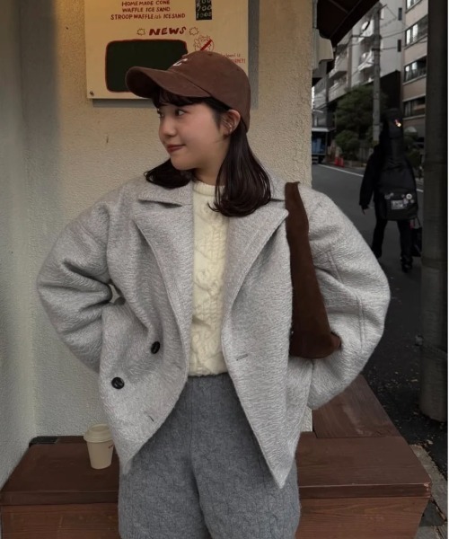 lawgy(ラウジー)の「point collar double button cocoon midi coat / ポイントカラーダブルコクーンミディコート(その他アウター・レディース・ピンク系/ライトグレー/ホワイト・FREE)」の14枚目の写真