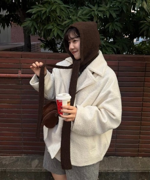 lawgy(ラウジー)の「point collar double button cocoon midi coat / ポイントカラーダブルコクーンミディコート(その他アウター・レディース・ピンク系/ライトグレー/ホワイト・FREE)」の9枚目の写真