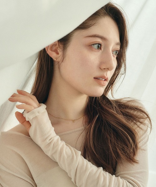 Jolie Toujours(ジョリトゥジュール)の「〈K18GP〉CZホースシューピアス(ピアス(両耳用)・レディース・ゴールド・FREE)」の2枚目の写真