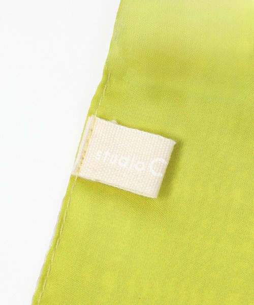 studio CLIP(スタディオクリップ)の「総柄リバーシブル細スカーフ(バンダナ/スカーフ・レディース・ピンク/イエロー/ブラック・FREE)」の14枚目の写真