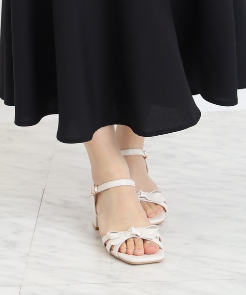TRUDEA(トルディア)の「リボンストラップサンダル(サンダル・レディース・ブラウン/アイボリー/ブラック・SMALL/MEDIUM/LARGE)」の5枚目の写真