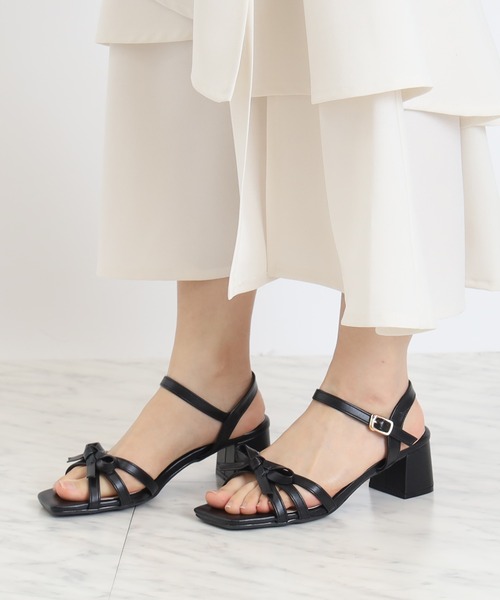 TRUDEA(トルディア)の「リボンストラップサンダル(サンダル・レディース・ブラウン/アイボリー/ブラック・SMALL/MEDIUM/LARGE)」の8枚目の写真
